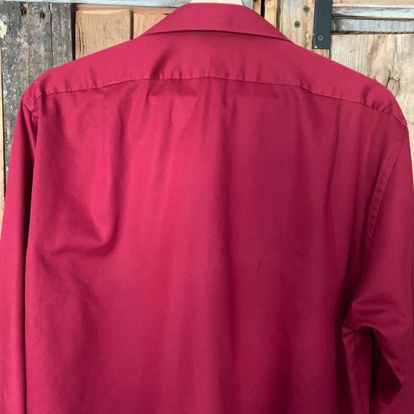 Van Heusen Red Button Down Shirt - Picture 9 of 9